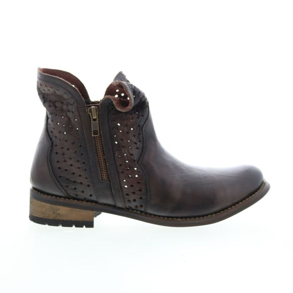 Rawhide Womens 5931 Brown Boots (NWT)